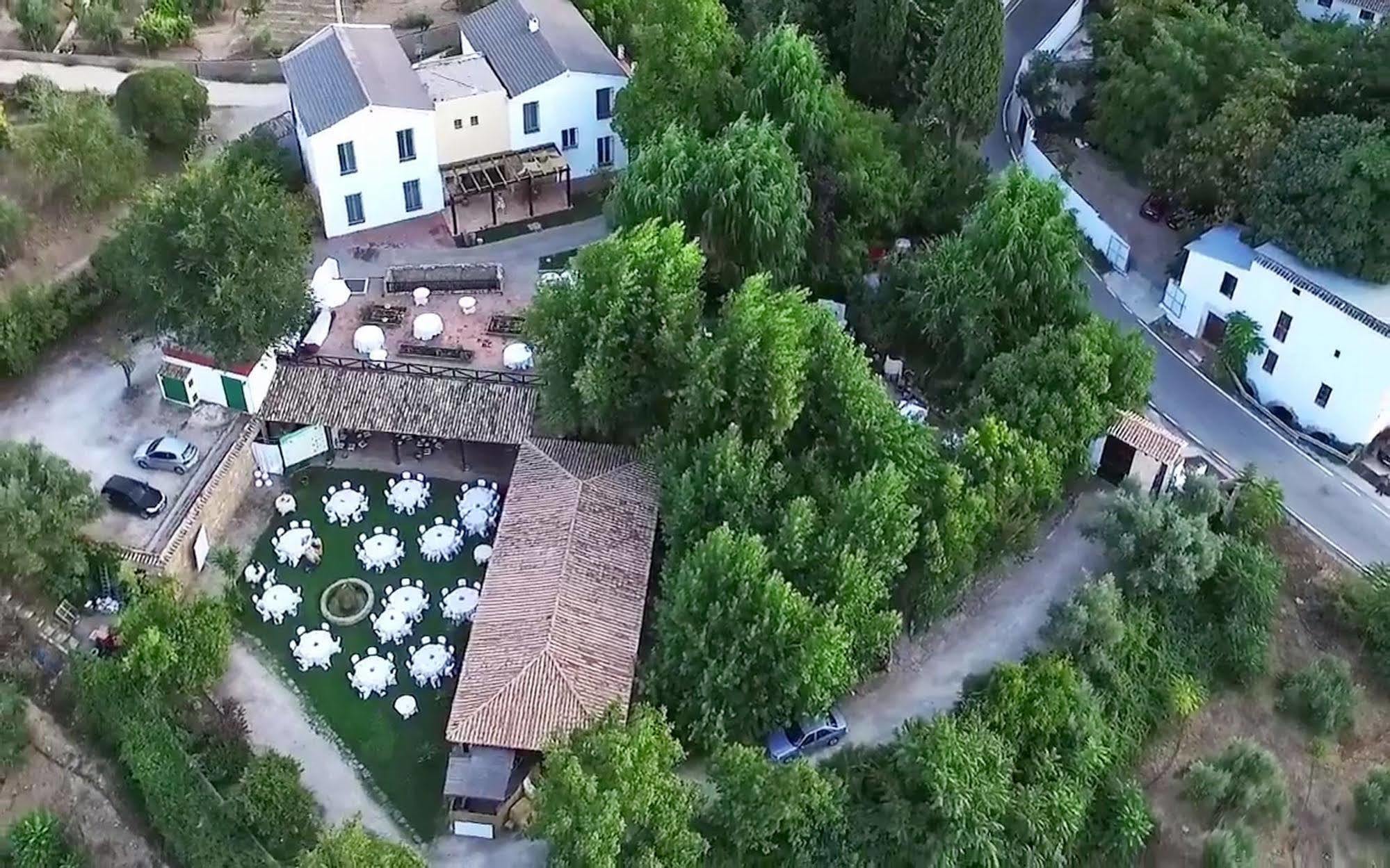 Las Aguas De Arbuniel Exteriör bild